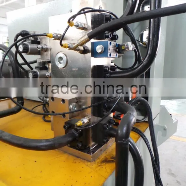 Hydraulic Baling PressT Ouch Screen Intergrated Controller With Light Curtain Water Cooler photo-5
