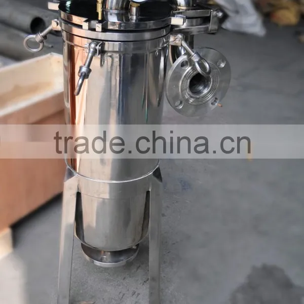 SUS 304 and 316 Bag Milk Filter Housing photo-2