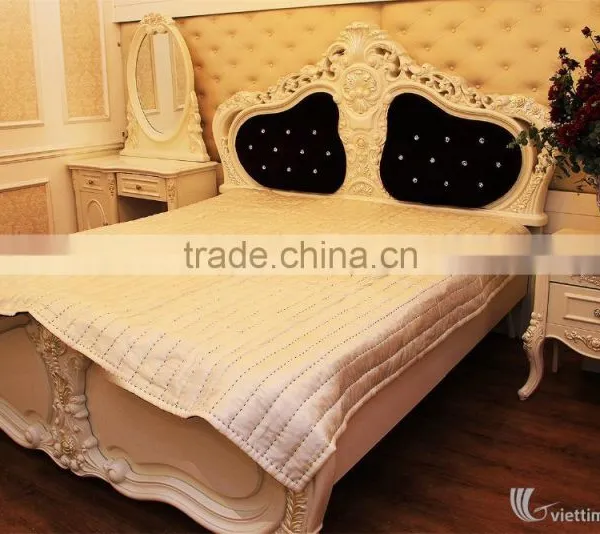 HAND EMBROIDERED BLANKET WITH PILLOW CASES, SOFT, BREATHABLE WITH ELEGANT DESIGNS AND COLORS photo-4
