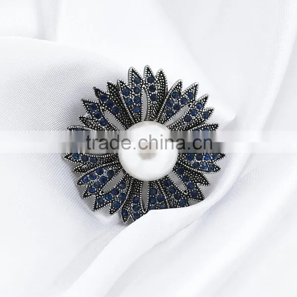 Europe and the United States Fashion Alloy Big Pearl Brooch Blace Charming Jewelry photo-4