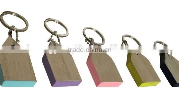 Wooden keychain for promtion gifts and decoration