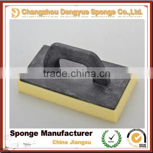 LOT OF FLOOR TROWELS AND COARSE FOAM FLOAT photo-3