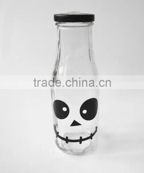 Black Skull Head Decorate Glass Bottle for Juice or Liquior With Metal Lid Straw photo-2