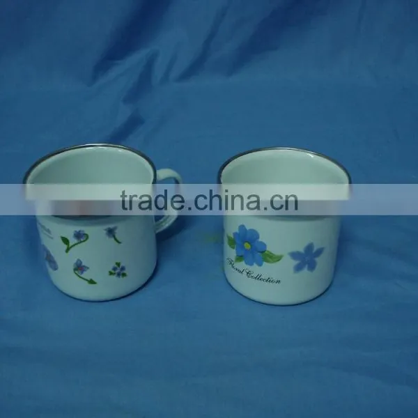 Big Size Enamel Cup With Hollow Handle and Lid Enamel Mug photo-5