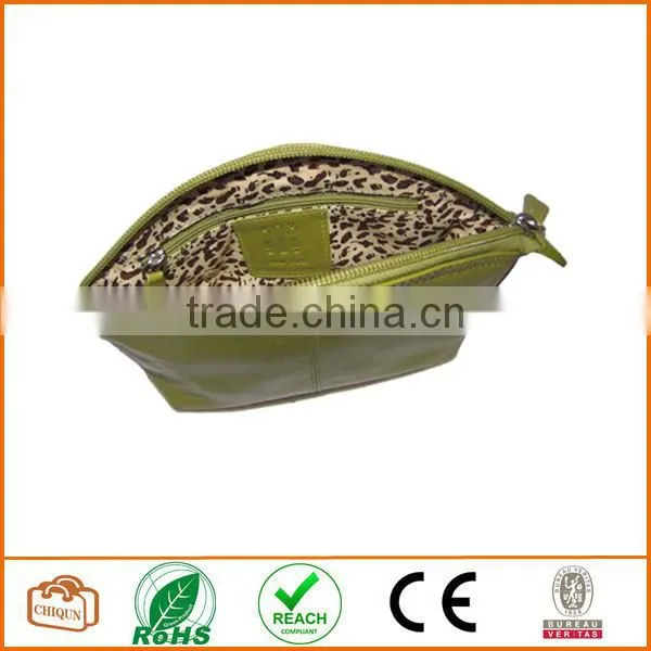 Leather Cosmetic Pouch Green photo-3