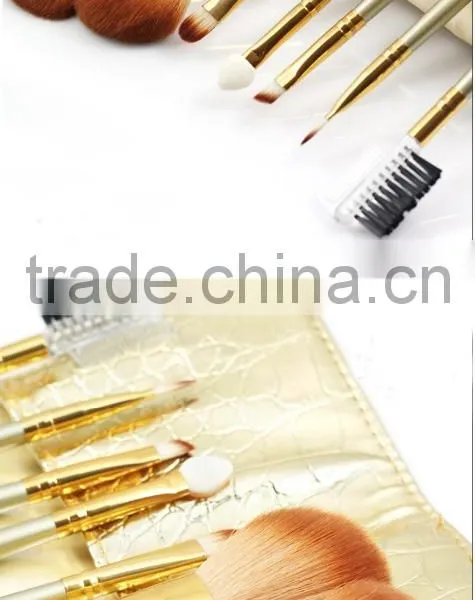 Golden 7 Pieces Of Cosmetics Makeup Brush Set photo-6
