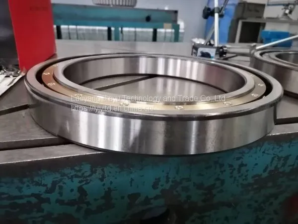 Deep Groove Ball Bearing With Brass Cage and Precision of P5 photo-3