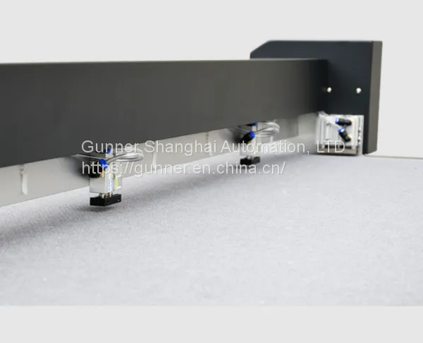 Gunner F Series Auto Fed Flatbed Digital Cutter Advertising Signs Flatbed Cutter Traffic Safety Sign Cutting Plotter photo-3