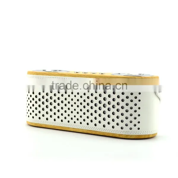 China Manufacturer Promotion Price High Quality Bluetooth Speaker, Rechargeable Speaker in Good Price RM2-2 photo-5