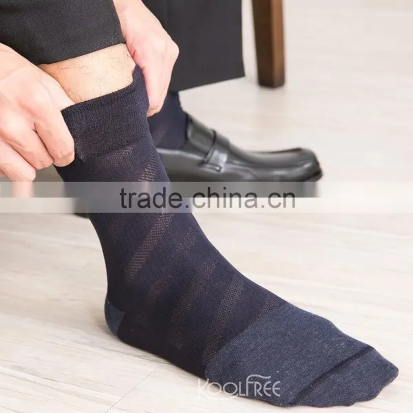 Brethable Colorful Men Custom Dress Socks Wholesale photo-2