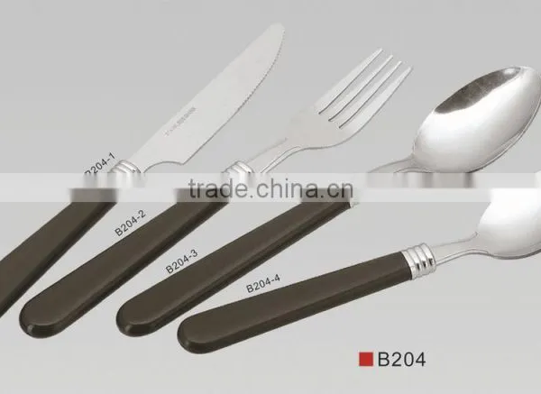 4pcs Plastic Cutlery Set in a Mesh Bag photo-2