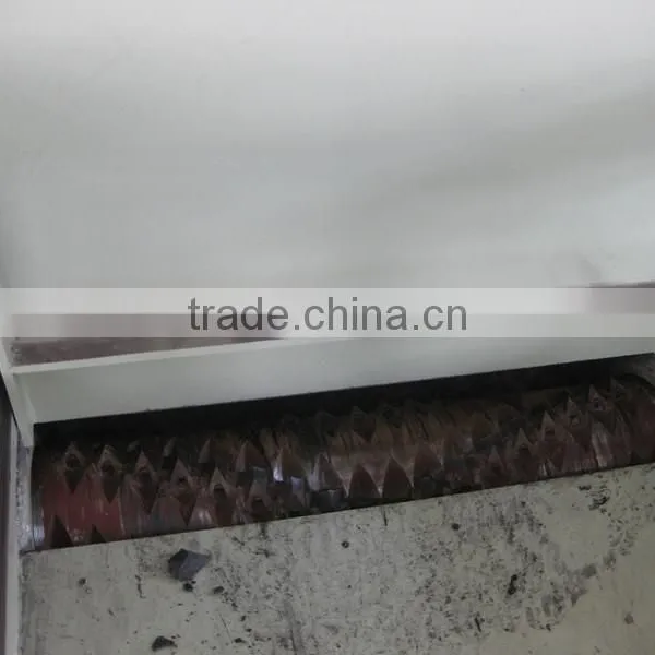 Plastic Lump Wood Single Shaft Shredder photo-2