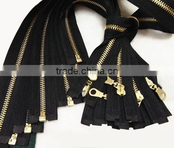 High Quality Metal Zipper 5# Brass Zippers for Garment Production photo-2