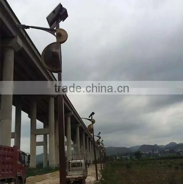 China Price 30W-50W Solar Powered Energy LED Pole Street Light photo-2