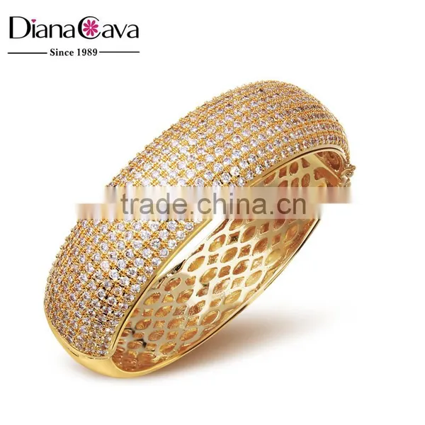 Top Seller Basic Look Micro Pave Setting Cubic Zircon Top Quality Chunky Crystal Bangle photo-2