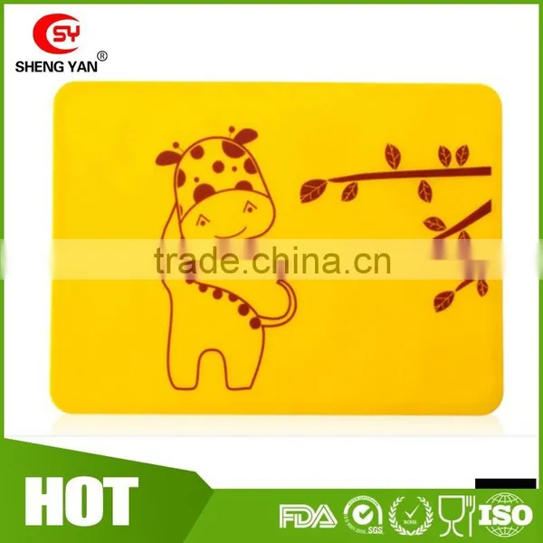 Easy to Clean Easy Washing Safe Repeated Use Silicone Dinner Table Mat for Kids photo-5