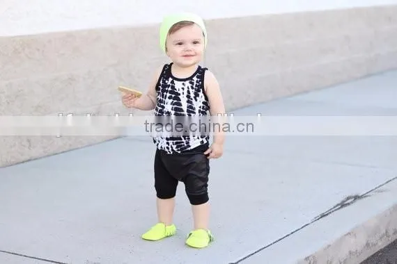 (CT204#black)New Design Cotton Knitted Summer Sleeveless t Shirt Black Leather Short 2pc Boy Summer Outfit Sets for Children photo-2