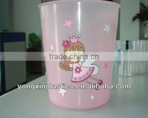 Plastic home garbage container