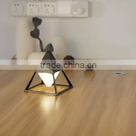 Touch a Table Lamp/LED Light Lamp/Alloy Handling Lamp photo-6