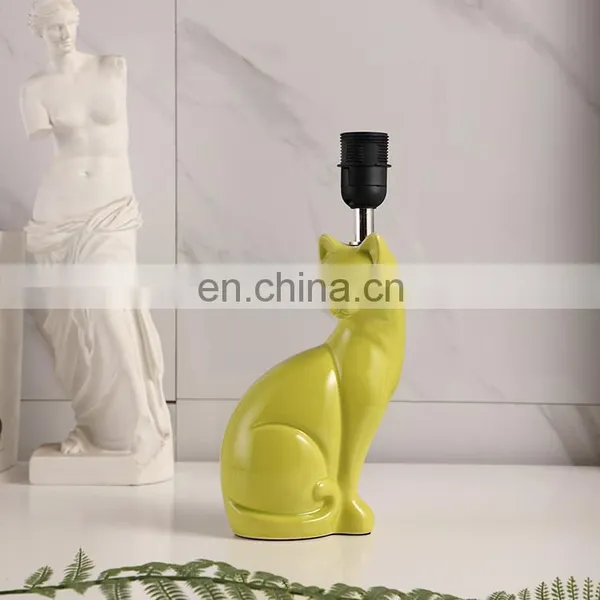 European Modern Animal Yellow Cute Cat Shape Ceramic Bedroom Desk Lights for Home Hotel photo-5