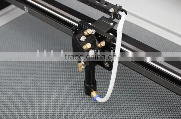 China Gold Supplier Fast Delivery Handy Laser Engraving Machine photo-6