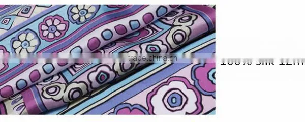 China Top 10 Silk Scarf Factory no Moq Digital Printing Silk Scarf photo-3