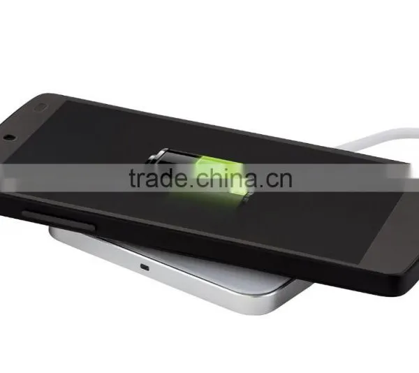 QC2.0 Fast Charging Qi Wireless Charger for Smart Phone photo-3