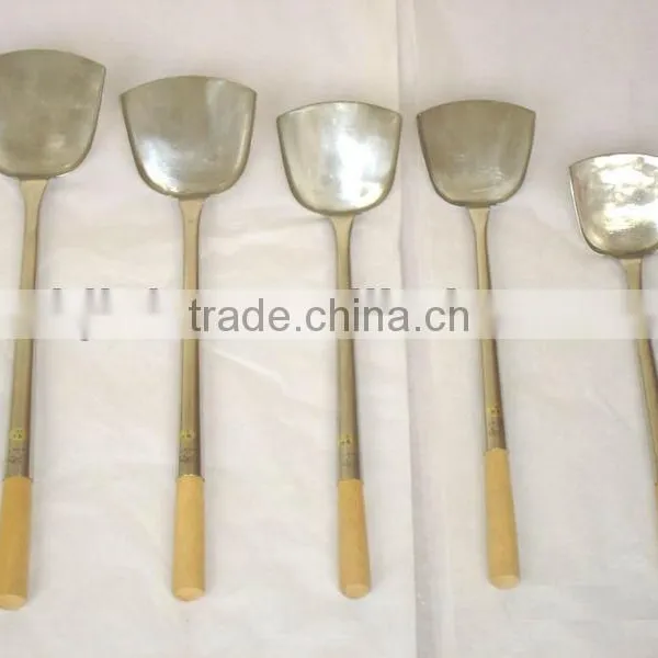 Kitchen Strainless Steel Spatula With Wooden Handle photo-2