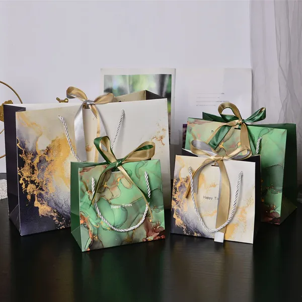 New Design Paper Luxury Packaging Bag With Handle photo-2