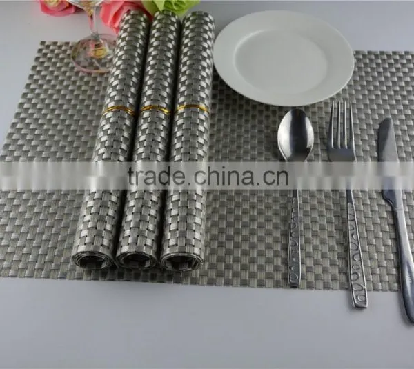 High Quality 45*30cm PVC Silver Woven Mesh Placemat 8*8 Gold Color Placemat Table Mat Runner Dining Mat photo-5