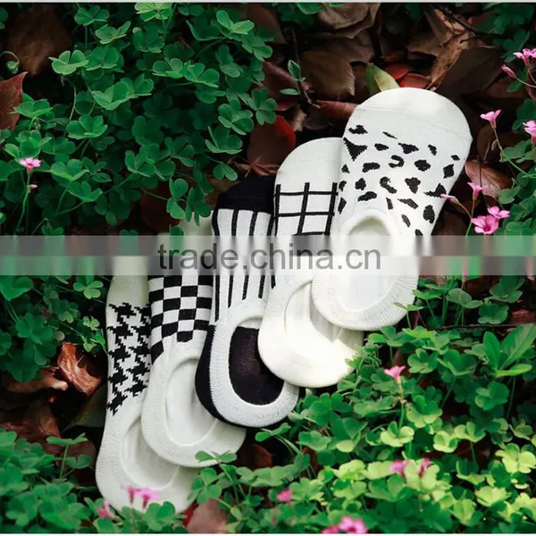 Top Quanlity White Pure Cotton Women Ankle Fashion Socks photo-2