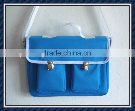 Polyester messenger bag for kids school