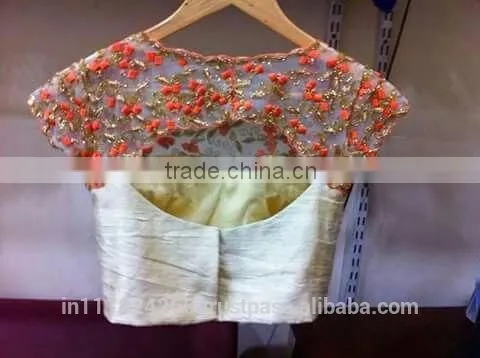 Machine Embroidery Designs of Saree Blouse Neck photo-2