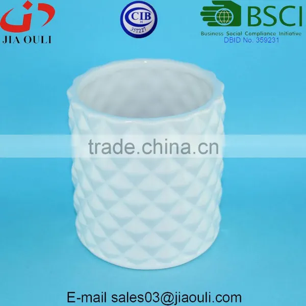 Glazed White Select Vase Ceramic Pineapple Shaped Vase photo-3
