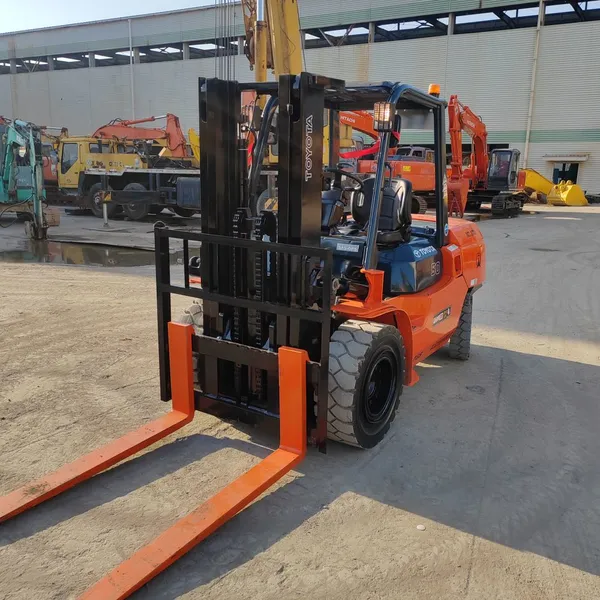 Second Hand Imported Original Toyota FD30TCM Electrical Stacker Truck Komatsu Forklift for Sale photo-2