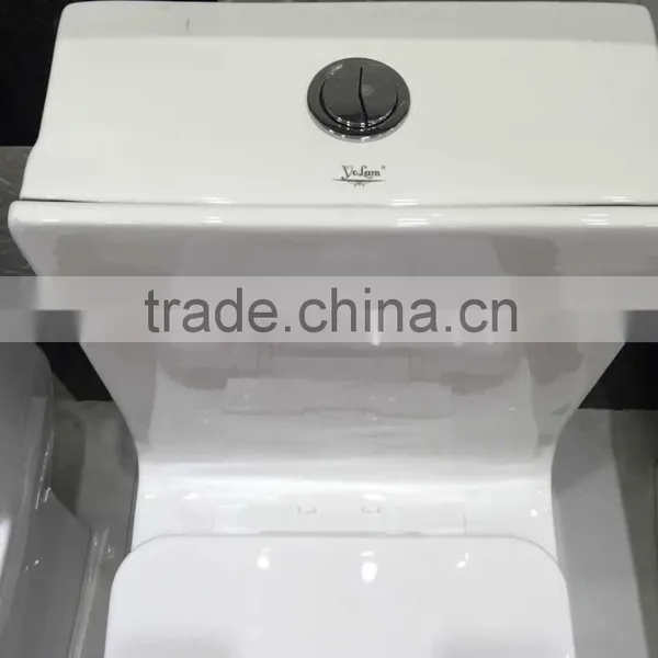 YL-1022 Elegant Design Sanitary Ware Square Siphonic One Piece Toilet photo-3