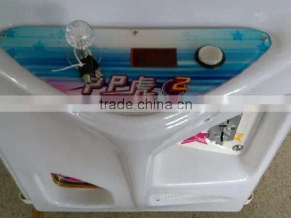 UK Hot Sale Quality Arcade Coin Operated Claw Crane Game Vending Machine photo-2