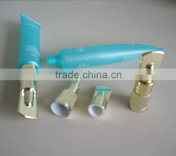 Luxury Plastic Soft Packaging for Cosmetics photo-4