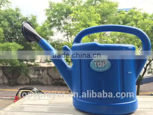 5L 8L Lawn Garden Plastic Sprinkler photo-2