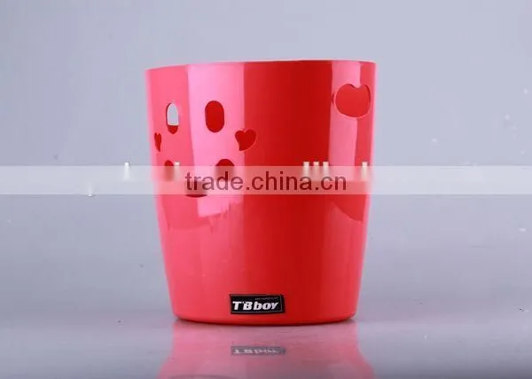Hollow Out Smiling Face Plastic Trash Can Household Garbage Can/Rubbish Bin photo-2