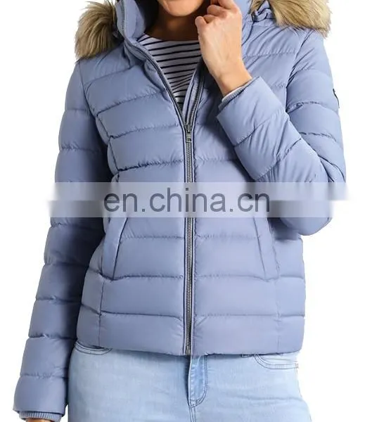Factory OEM Short Warm Padding Winter Jacket Women With Fur Hood photo-2