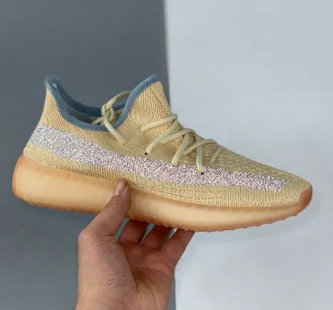 Kanye West x Adidas Yeezy Boost 350 V2