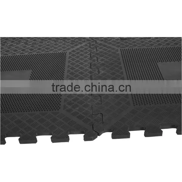 4 Piece Rubber Interlocking Floor Mat Set photo-4