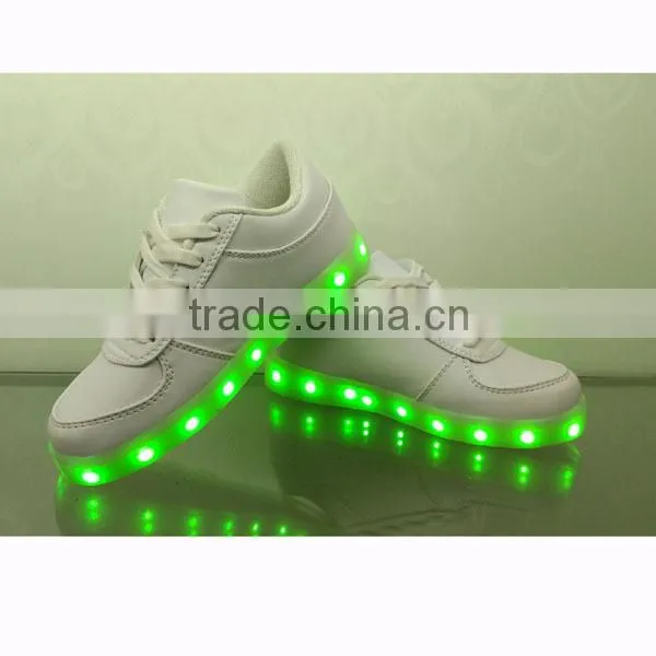 PU Fashion Led Light Running Shoes Light and Soft for Men and Women Kids Runners Cheap Price photo-6
