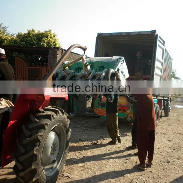 Jib Crane Mounted on Tractor photo-3