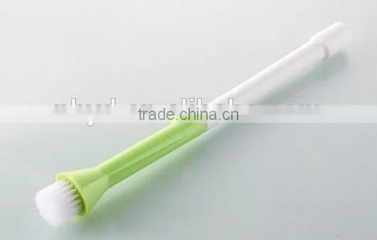 2017 Wholesale Kitchen Accessory Cleaning Tool PVC Brush photo-4