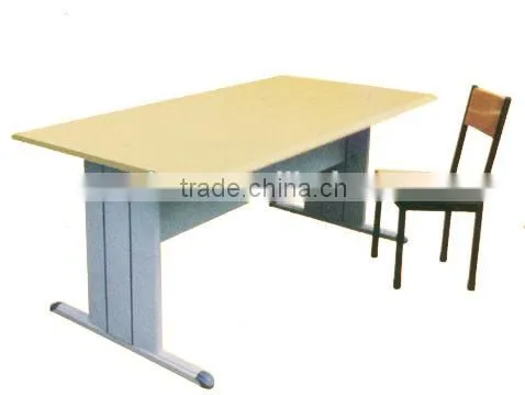 Simple Office Table and Chair