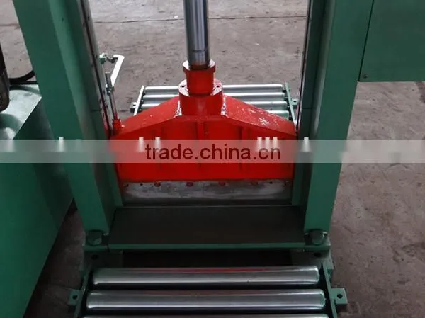1.2 MHydraulic Rubber Guillotion Bale Cutter photo-3