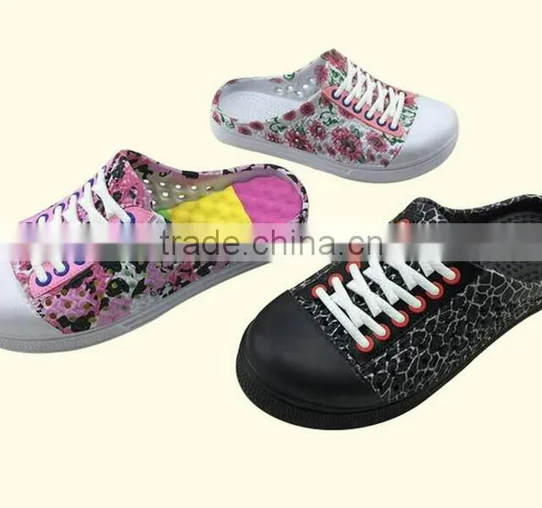 Hot Selling Products Good Quality of Clogs From China photo-2