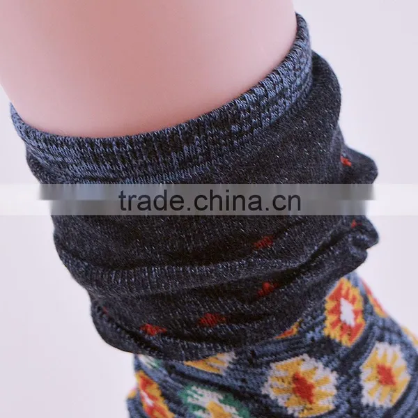 168N Lady Fashion Cotton Socks With 3 Layers of Ruffle Cuff Woman Sock Design Socks photo-5